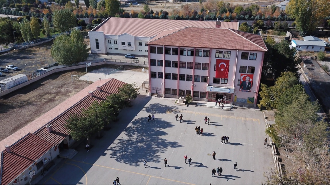 Şehit Ümit Güder Ortaokulu Fotoğrafı
